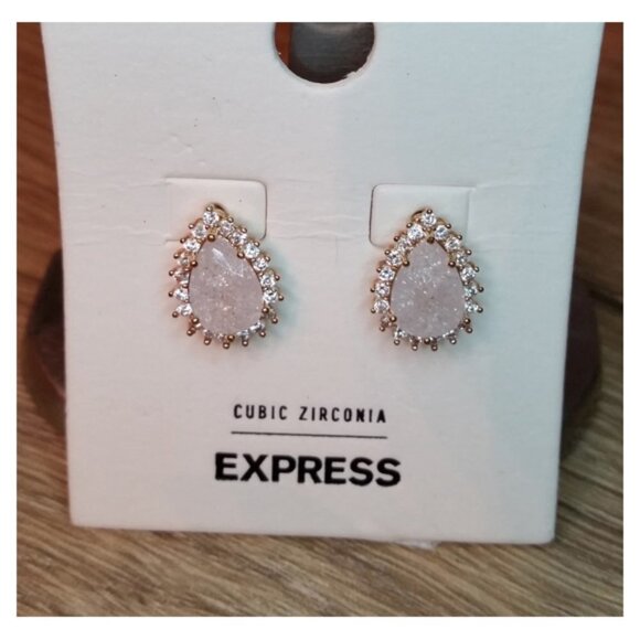 Nwt Express CZ Post Stud Earrings Glam - Picture 1 of 3